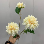 Carregue a imagem na visualização da galeria, Ramo de Dália Artificial Realista - Beleza Atemporal para Sua Decoração
