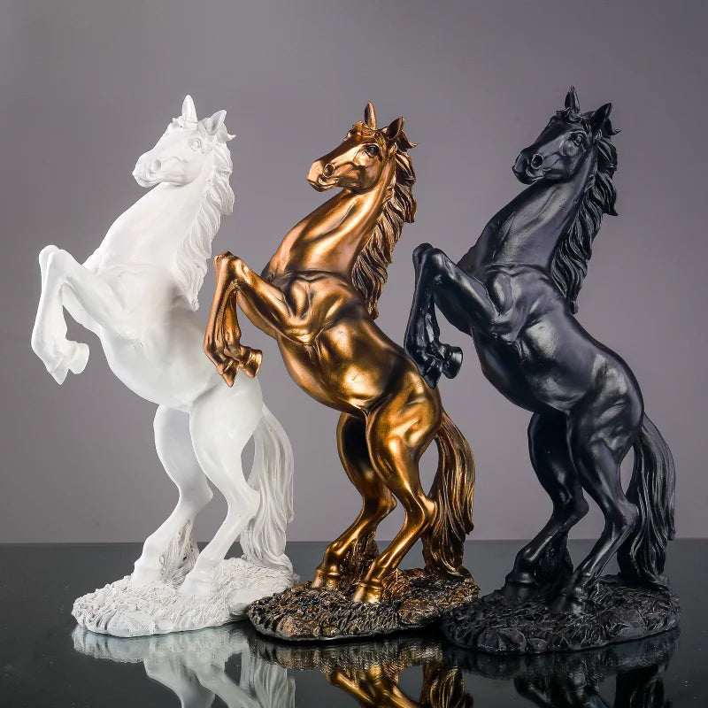 Elegante Escultura de Cavalo em Resina - Decoração Interior