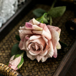 Carregue a imagem na visualização da galeria, Rosas de Seda Artificiais para Decoração Elegante
