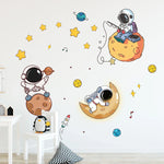 Carregue a imagem na visualização da galeria, Adesivos de Parede Infantis Astronauta e Planetas - Decoração Criativa
