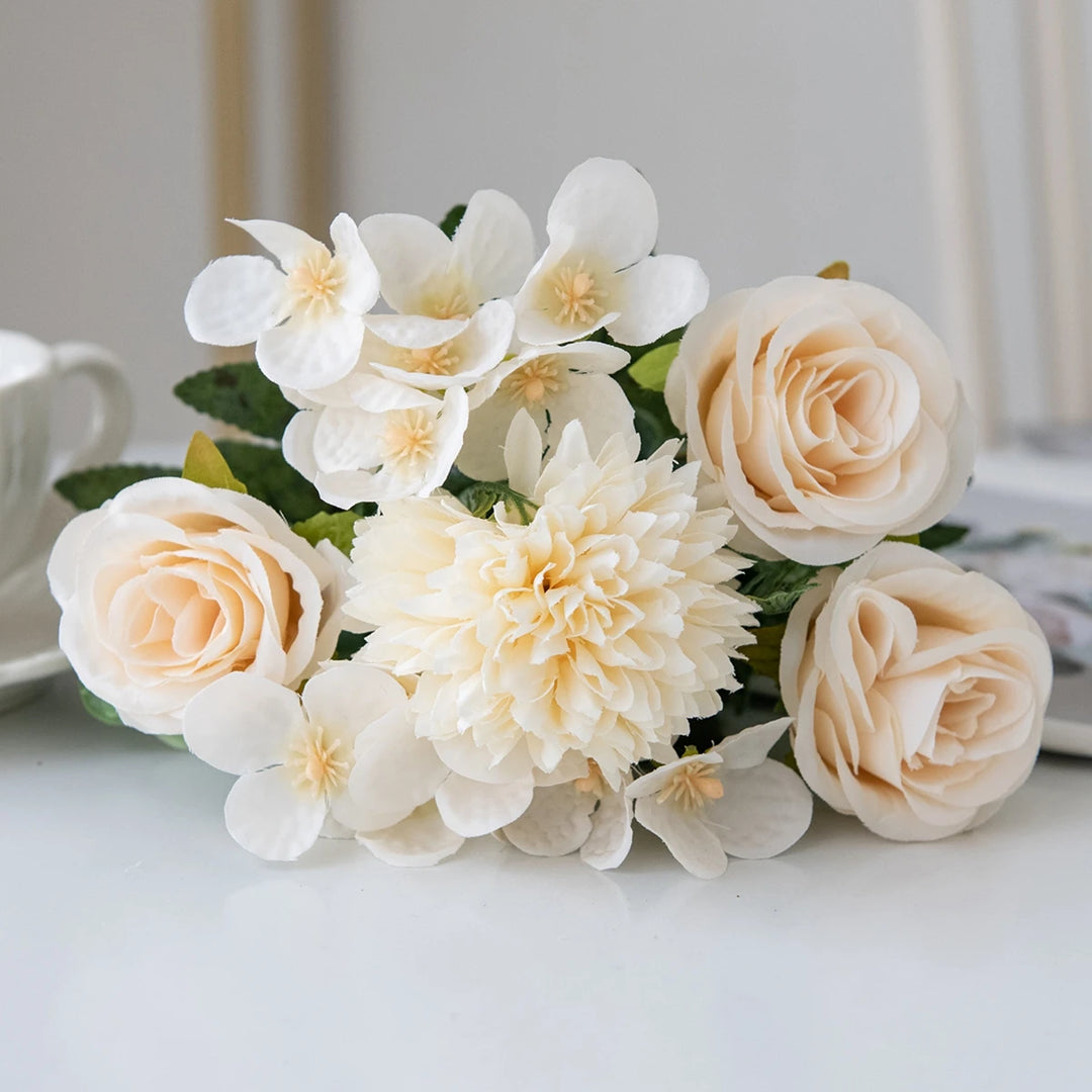Buquê Vintage de Flores Artificiais em Seda para Decoração Elegante