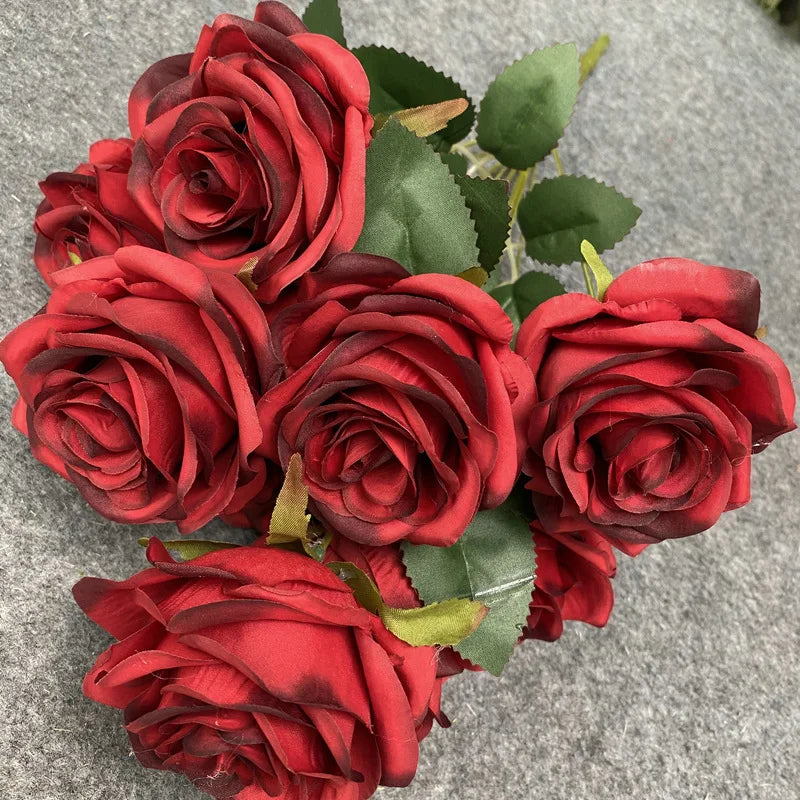 Buquê de Rosas Artificiais Elegantes para Decoração de Casamento