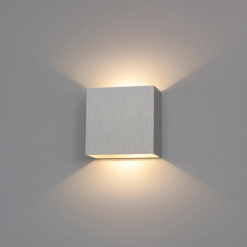 Arandela Minimalista LED 6W: Elegância e Eficiência na Iluminação