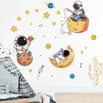 Carregue a imagem na visualização da galeria, Adesivos de Parede Infantis Astronauta e Planetas - Decoração Criativa
