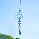 Carregue a imagem na visualização da galeria, Suncatcher de Metal e Cristal: Charme e Luz para Sua Casa

