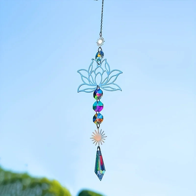 Suncatcher de Metal e Cristal: Charme e Luz para Sua Casa