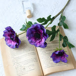 Carregue a imagem na visualização da galeria, Flores Artificiais de Seda Anêmona - Beleza Eterna para Sua Decoração
