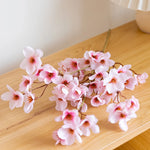 Carregue a imagem na visualização da galeria, Ramo de Flor de Cerejeira Artificial 40cm para Decoração e Casamentos
