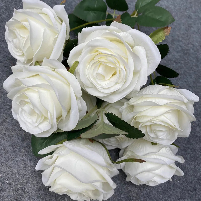 Buquê de Rosas Artificiais Elegantes para Decoração de Casamento
