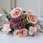 Carregue a imagem na visualização da galeria, Buquê Vintage de Flores Artificiais em Seda para Decoração Elegante
