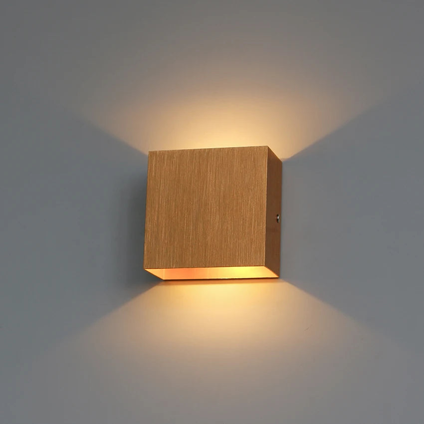 Arandela Minimalista LED 6W: Elegância e Eficiência na Iluminação
