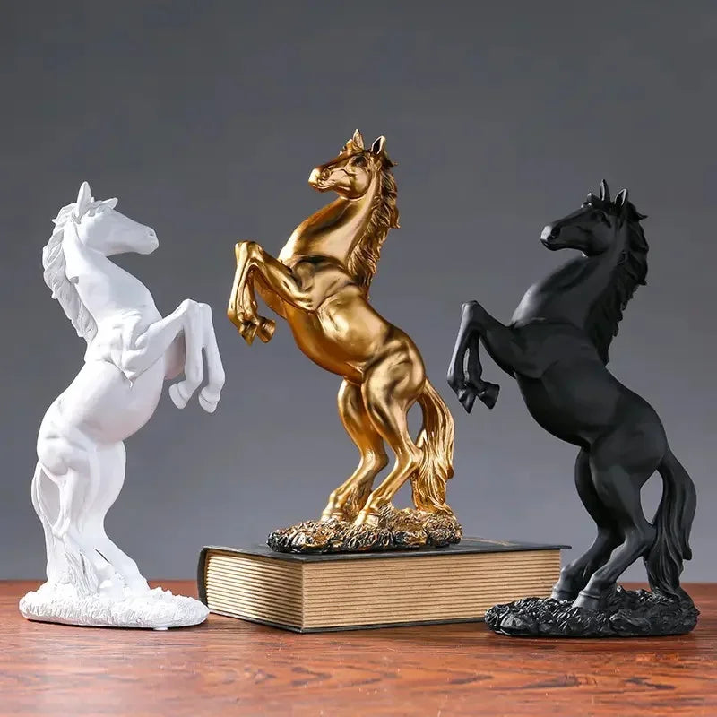 Escultura de Cavalo em Resina: Elegância e Inspiração para Sua Decoração