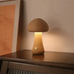 Carregue a imagem na visualização da galeria, Luminária de Mesa Infantil LED com Toque e Design em Cogumelo Loja Salve Decor
