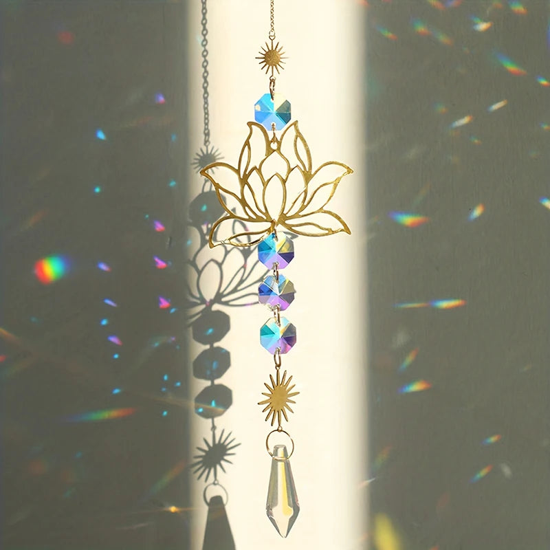 Suncatcher de Metal e Cristal: Charme e Luz para Sua Casa