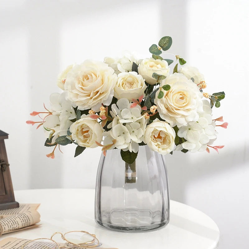 Buquê Vintage de Flores Artificiais em Seda para Decoração Elegante